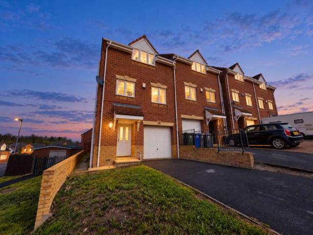 Farm for sale in Cudworth, Barnsley