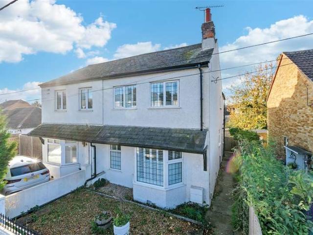 Farm for sale in Longfield and New Barn, Monks Orchard