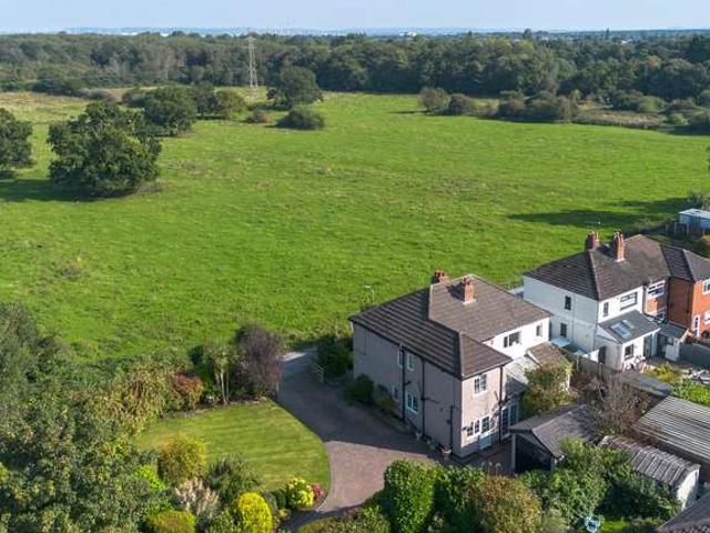 Farm for sale in Childer Thornton, Cheshire