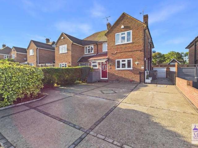Farm for sale in Strood