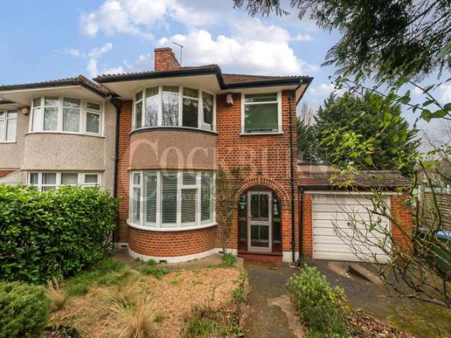 Farm for sale in Middle Park, Greater London