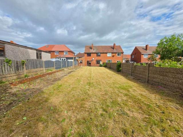 Farm for sale in Darfield, South Yorkshire