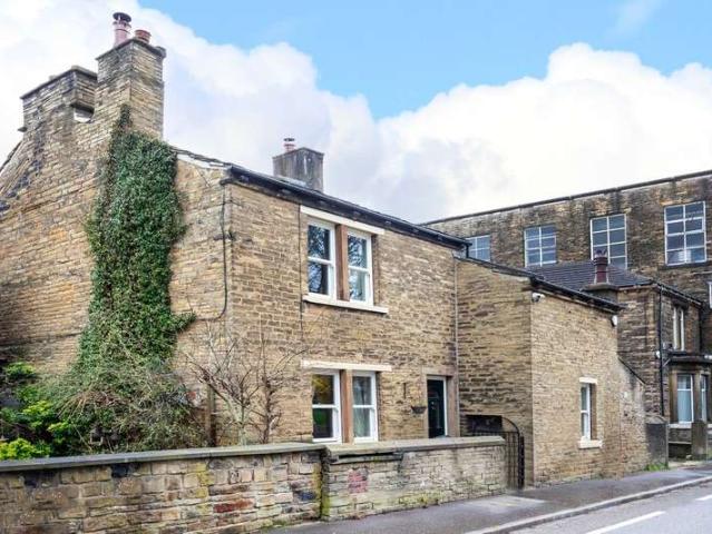 Farm for sale in Thornhills, Brighouse
