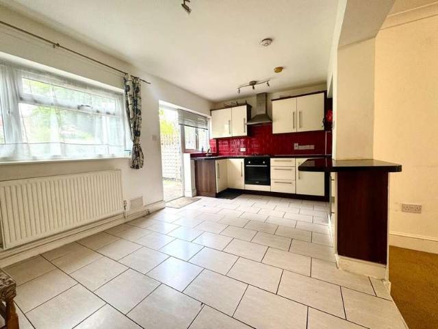 Farm for rent in Harrow Weald, Greater London