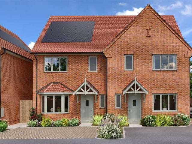 Farm for sale in Pitstone