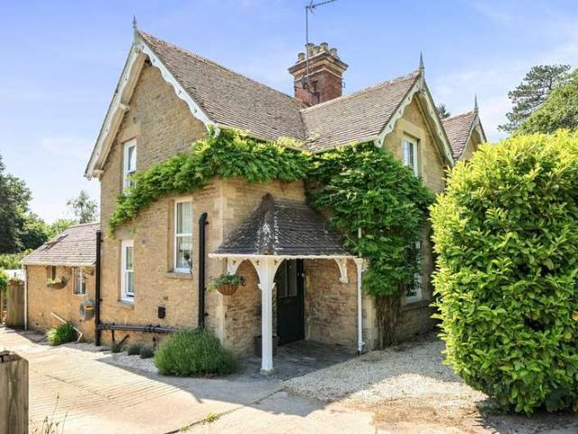 Farm for sale in Chipping Norton, Black Bourton
