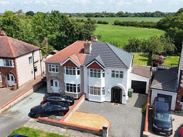 Farm for sale in Pensby