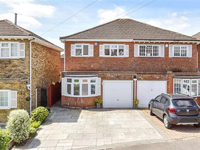Farm for sale in Emerson Park, Greater London