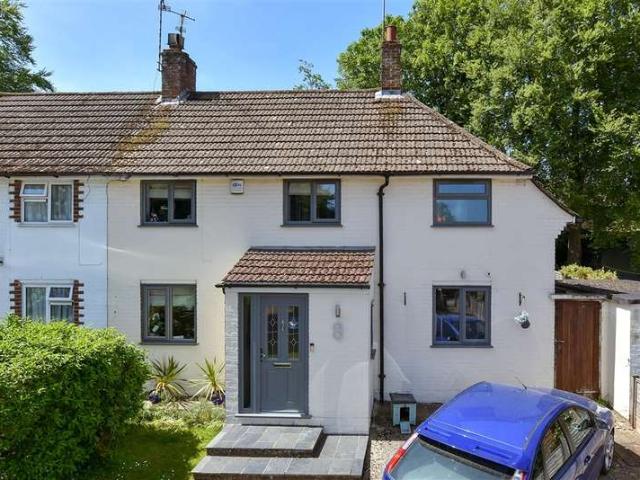 Farm for sale in Pachesham Park, Surrey