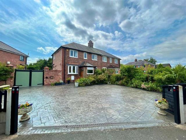 Farm for sale in Cheadle, Greater Manchester