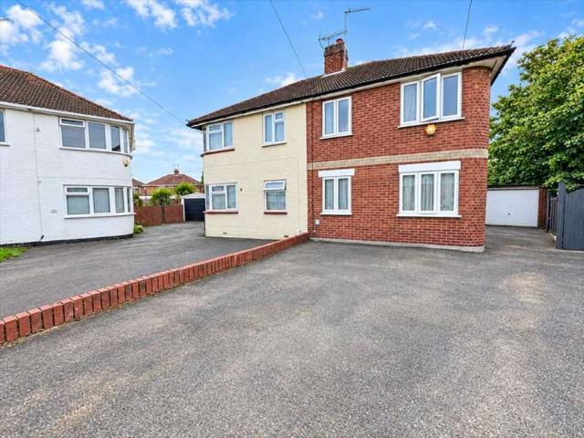 Farm for sale in London Borough of Hillingdon, Greater London
