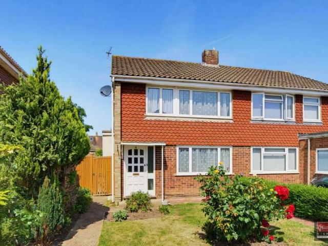 Farm for sale in Lower Halliford, Surrey