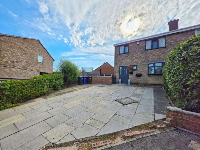 Farm for sale in Carlton, Monk Bretton