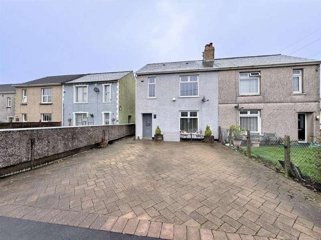 Farm for sale in Pen-y-Waun, Hirwaun