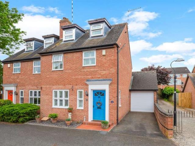 Farm for sale in Alderminster, Warwickshire