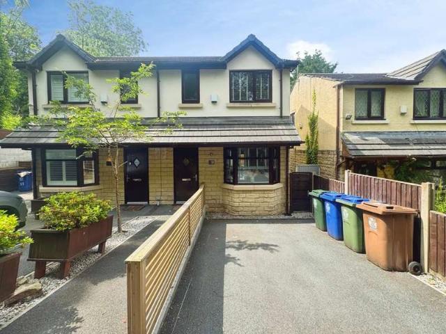 Farm for rent in Newbold, Burnedge