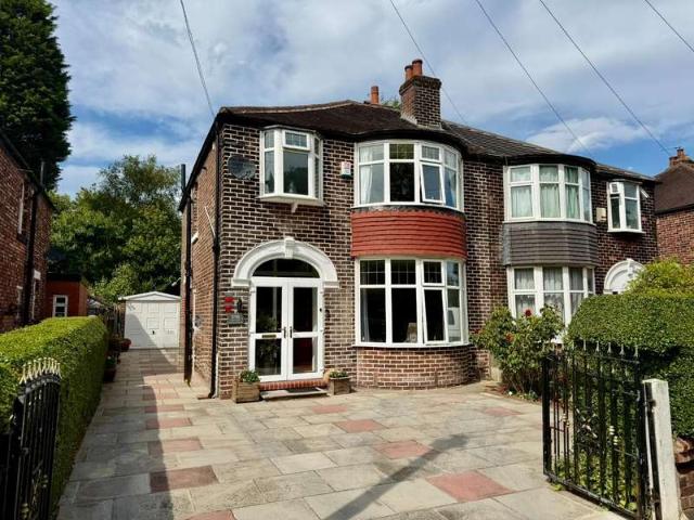 Farm for sale in Whalley Range, Manchester