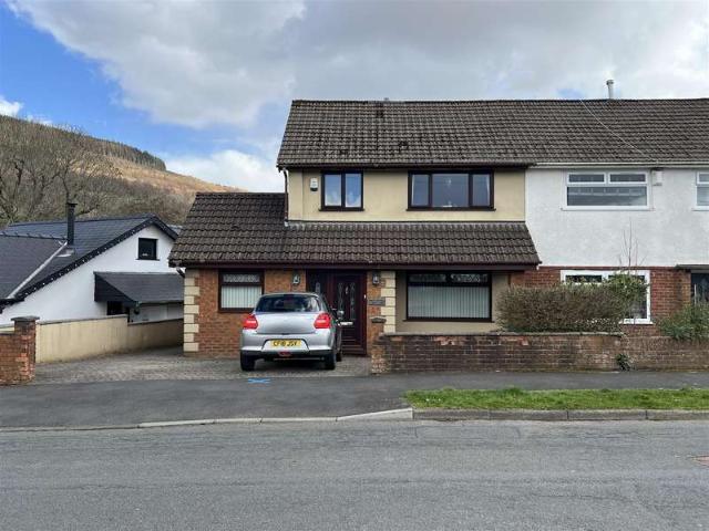 Farm for sale in Cwmbach