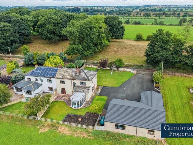 Farm for sale in Crofton, Thursby