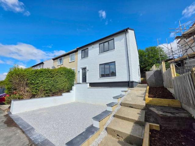 Farm for sale in Mapplewell, South Yorkshire