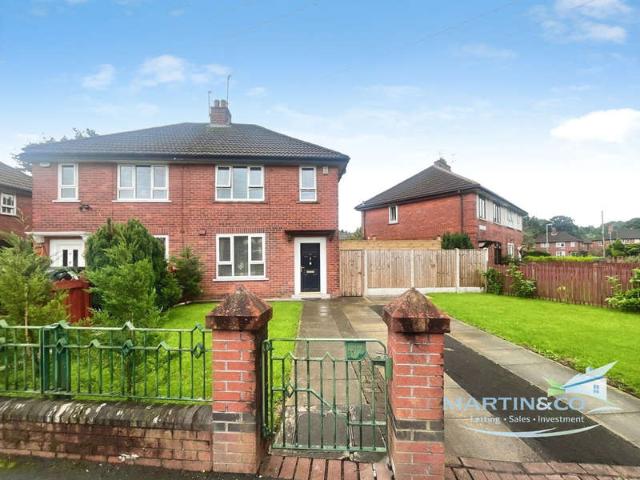 Farm for sale in Lower Place, Burnedge