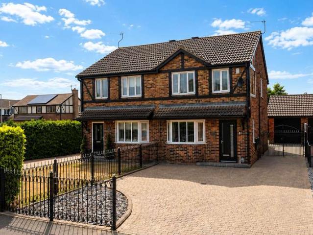 Farm for sale in Wolfreton, Willerby