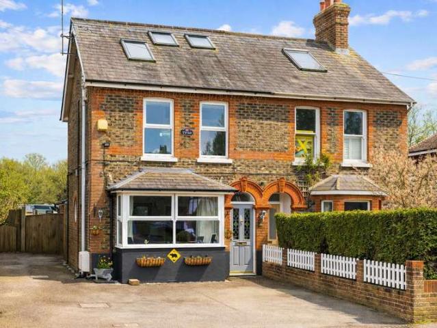 Farm for sale in Wivelsfield, Iford