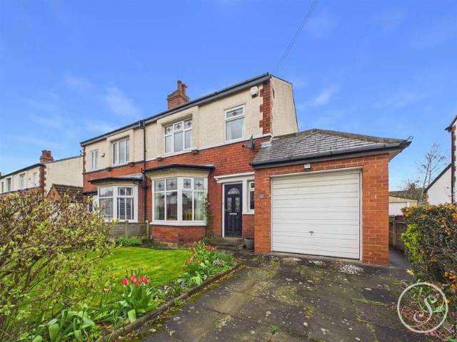 Farm for sale in Whitkirk, Colton