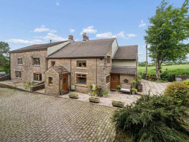 Farm for sale in Blacksnape, Darwen