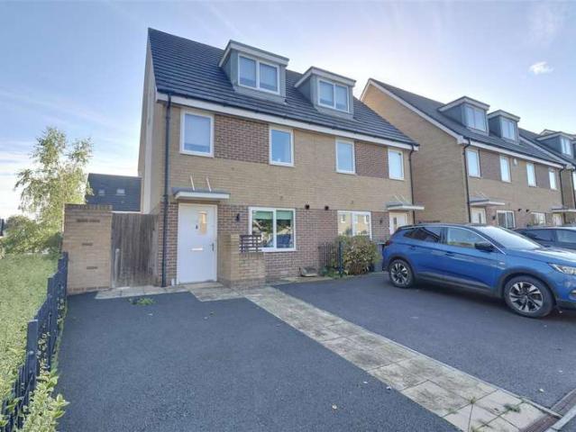 Farm for sale in Rowner, Gosport
