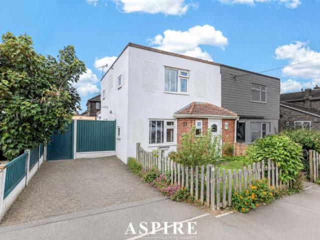 Farm for sale in Canvey Island