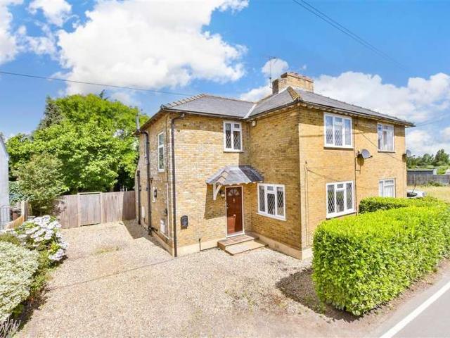 Farm for sale in Hartlip, Oad Street