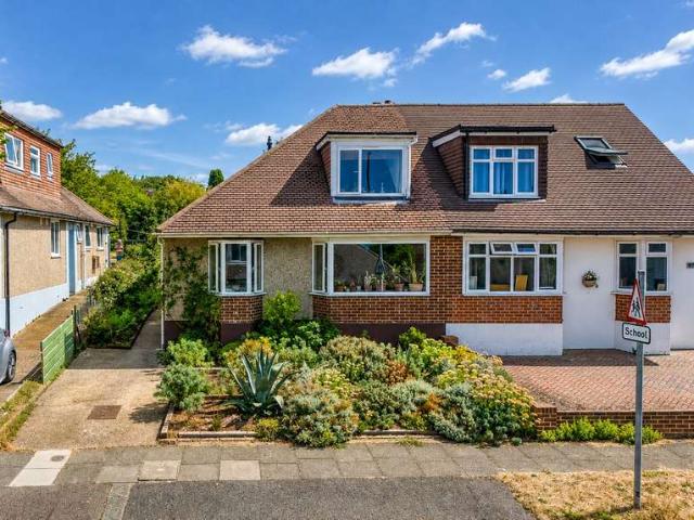 Farm for sale in Hangleton
