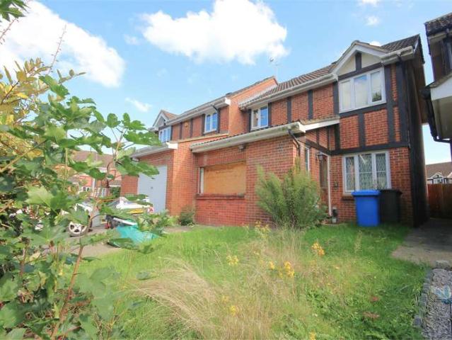 Semi Detached House for sale in Eton