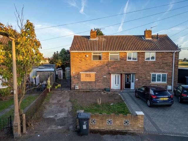 Farm for sale in Dunscroft, Doncaster