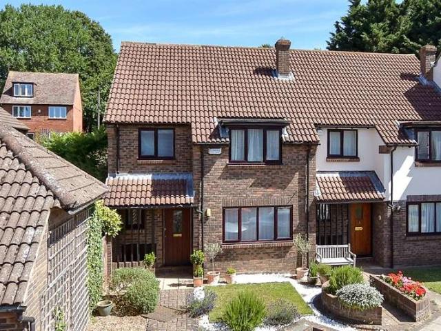 Farm for sale in Upper Harbledown, The Bridge