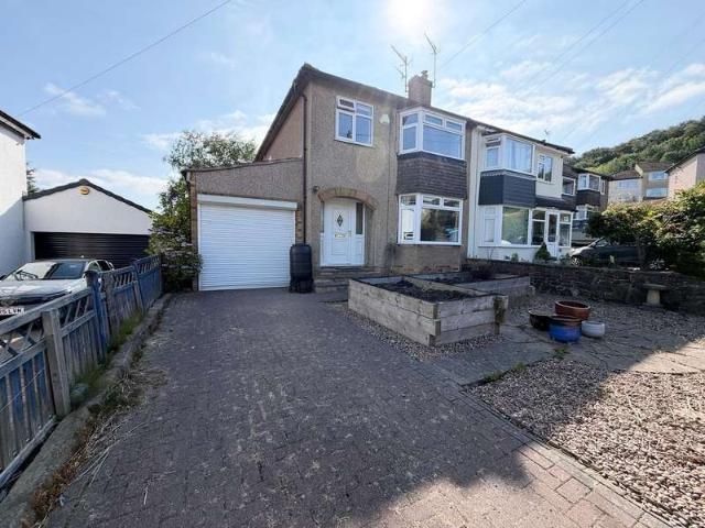 Farm for sale in Cottingley, West Yorkshire