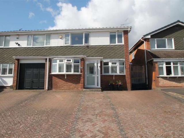 Farm for sale in Halesowen, West Midlands