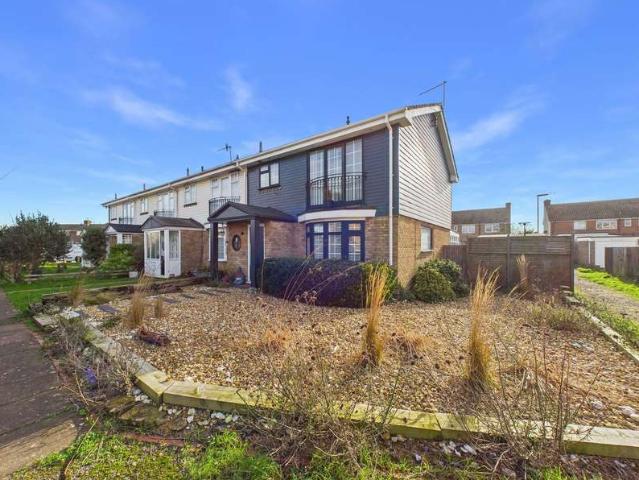 Farm for sale in Shoreham Beach, Adur