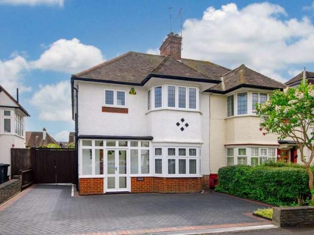 Farm for sale in Church End, Greater London