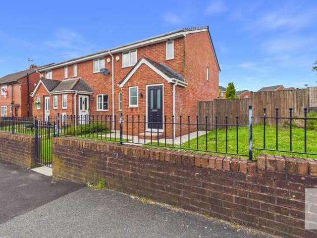 Farm for sale in Brandlesholme, Bury
