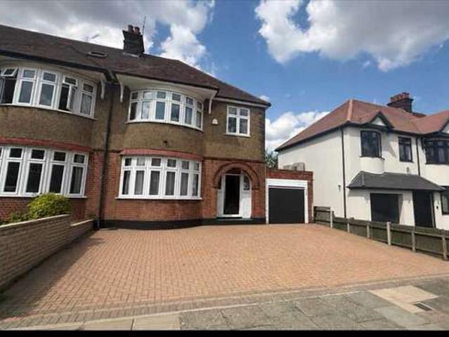 Farm for rent in Friern Barnet, Greater London