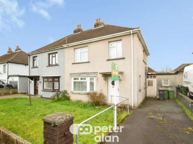 Farm for sale in Llantarnam, Wales
