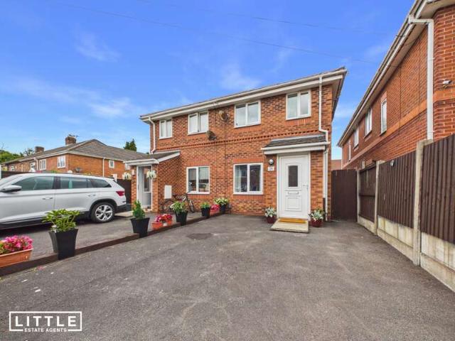 Farm for sale in Whiston Cross, Huyton