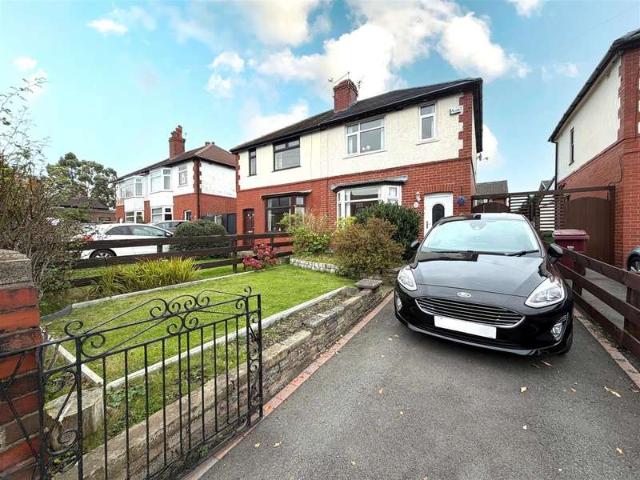 Farm for sale in Daisy Hill, Westhoughton
