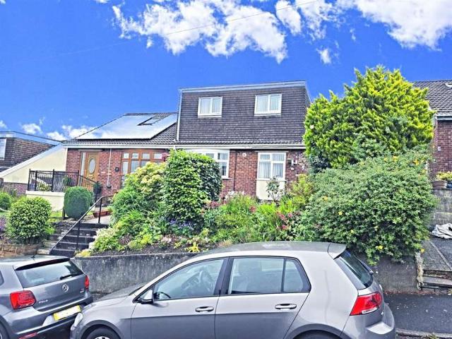 Farm for sale in Pontypridd, Wales