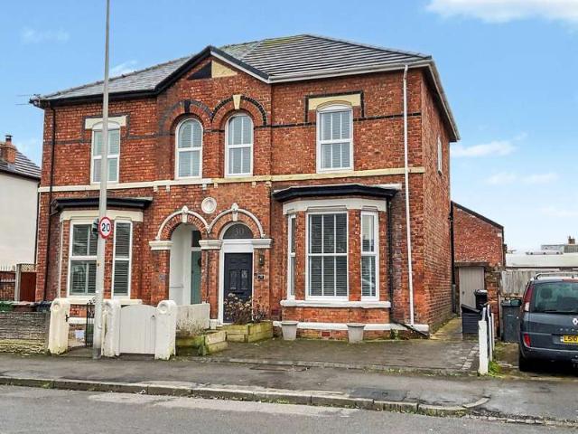 Farm for sale in Meols Cop, Southport