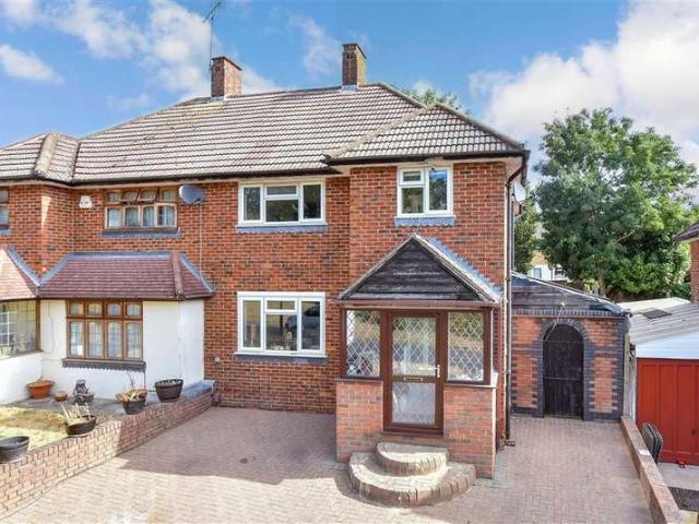 Farm for sale in London Borough of Croydon, Greater London