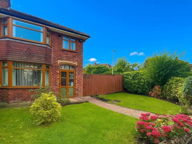 Farm for sale in Heald Green, Greater Manchester