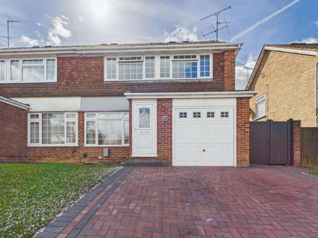 Farm for sale in Calcot, West Berkshire